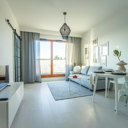 Zajezdnia Wrzeszcz, Bh Properties Apartmán